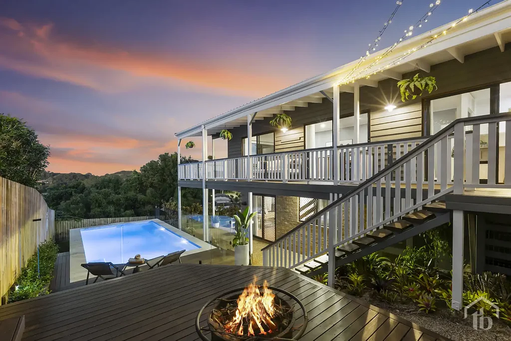 Tweed Heads South 4कमरा Character, Coastal Views and Effortless Family Living
