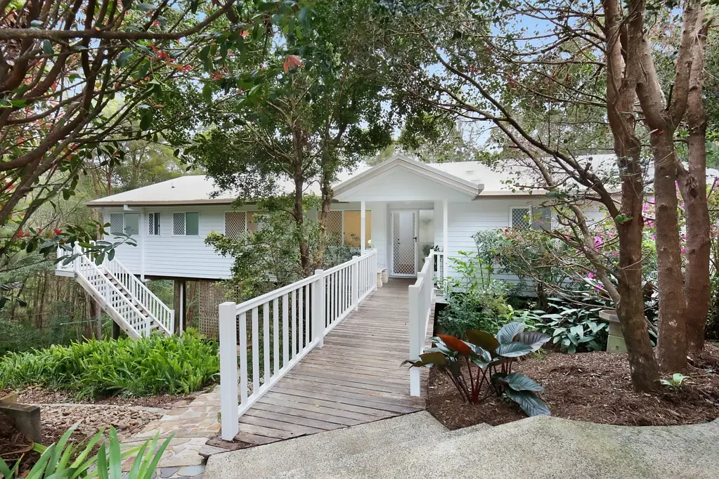 Bonogin 4 Bedroom Your Aylesham Acreage Awaits!