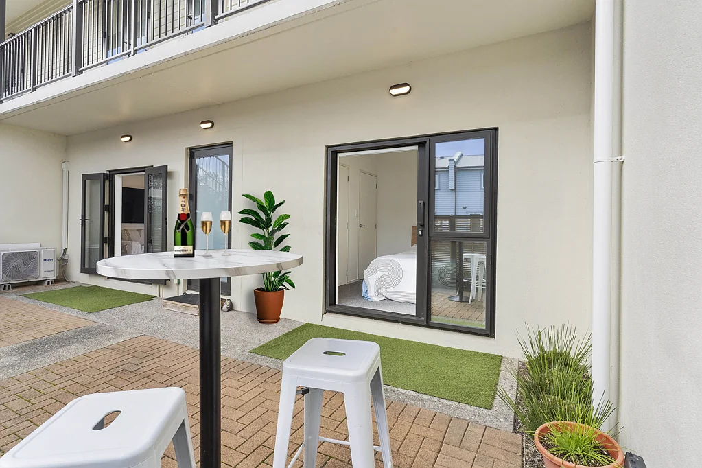 Ellerslie 2 Bedroom PRICE CUT - Modern Sunny Starter!