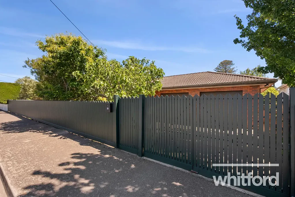 42 Roebuck Street, Newtown, VIC 3220