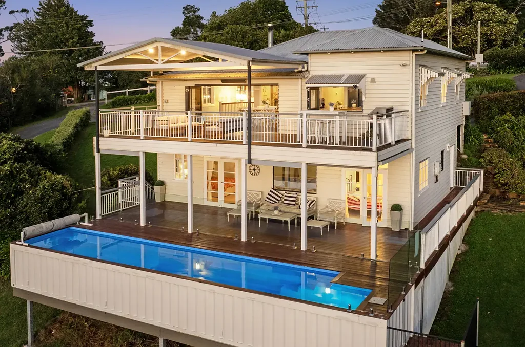 Tamborine Mountain 4房  FAIRVIEW. AN ELEVATED QUEENSLANDER WITH PANORAMIC VIEWS