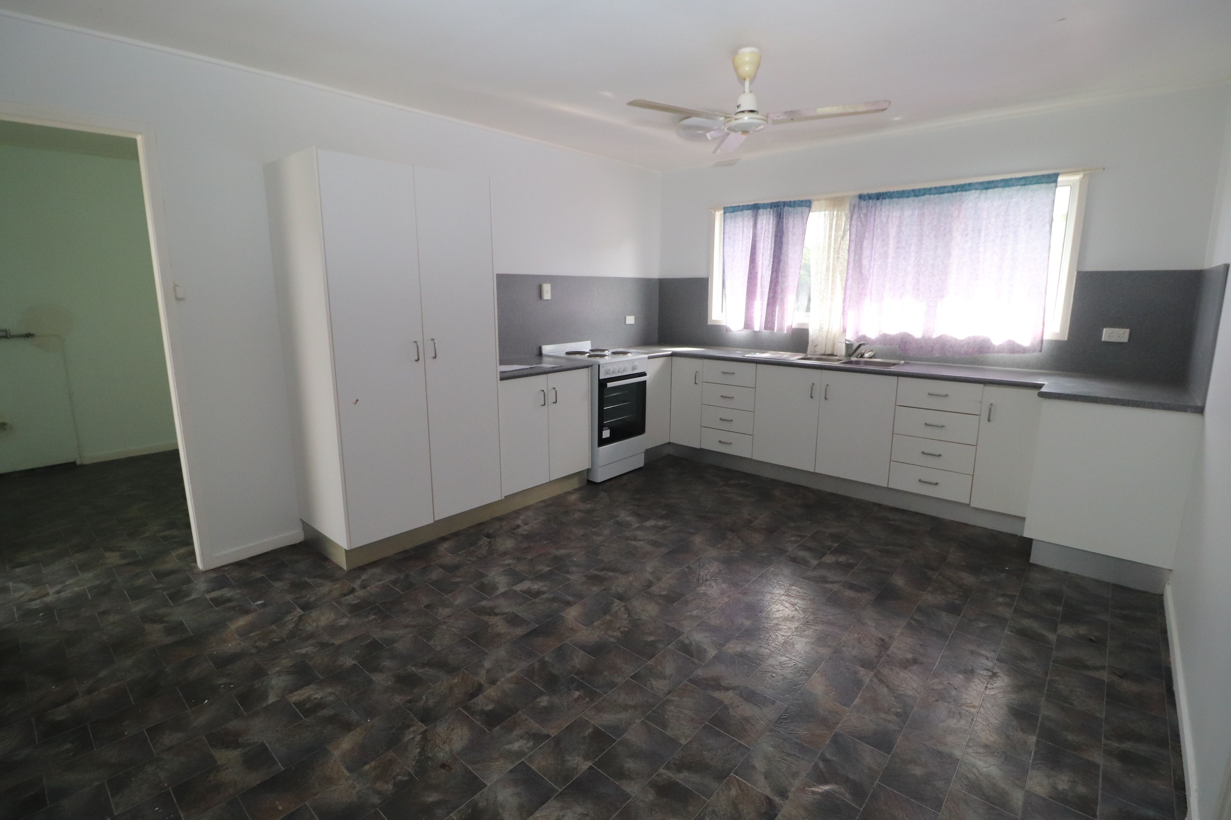 17 HAWKINS ST, INGHAM QLD 4850, 0 chambres, 0 salles de bain, Unit