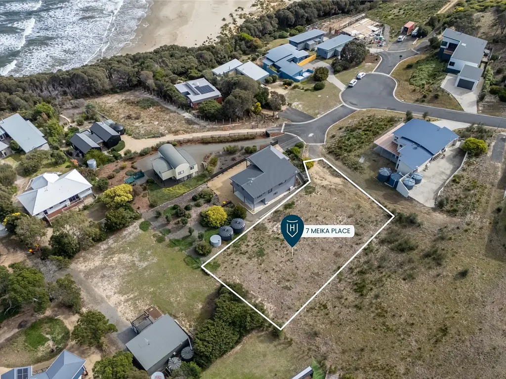 Coles Bay Elevated Coastal Land with Exceptional Water Views.