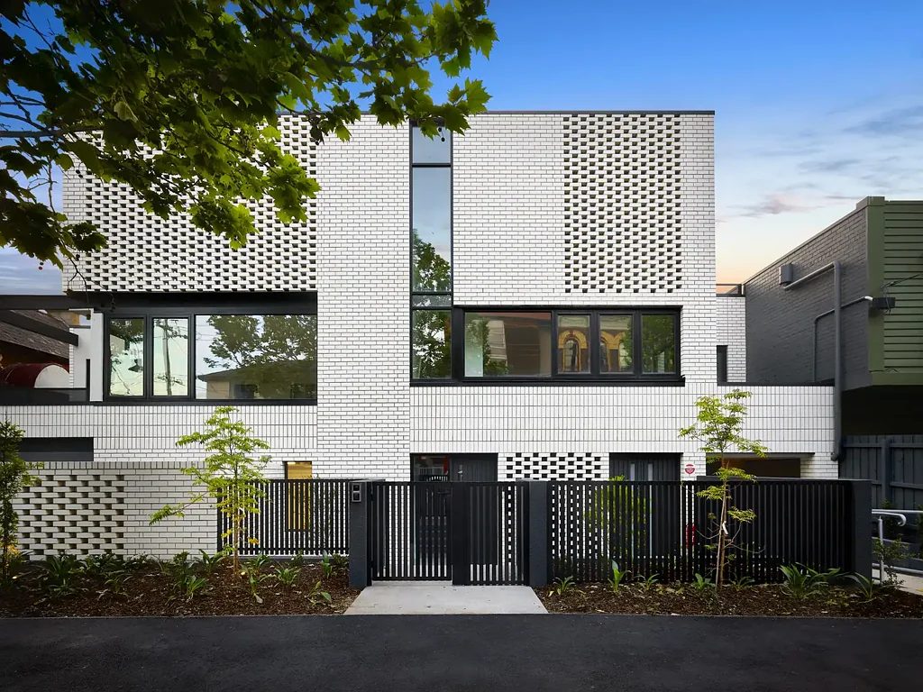 Superb Design, Generous Dimensions, Unbeatable Location
