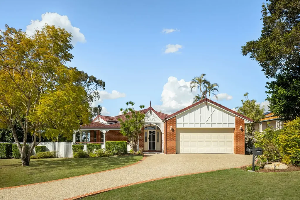 1 Olsen Court, Brookfield, QLD 4069