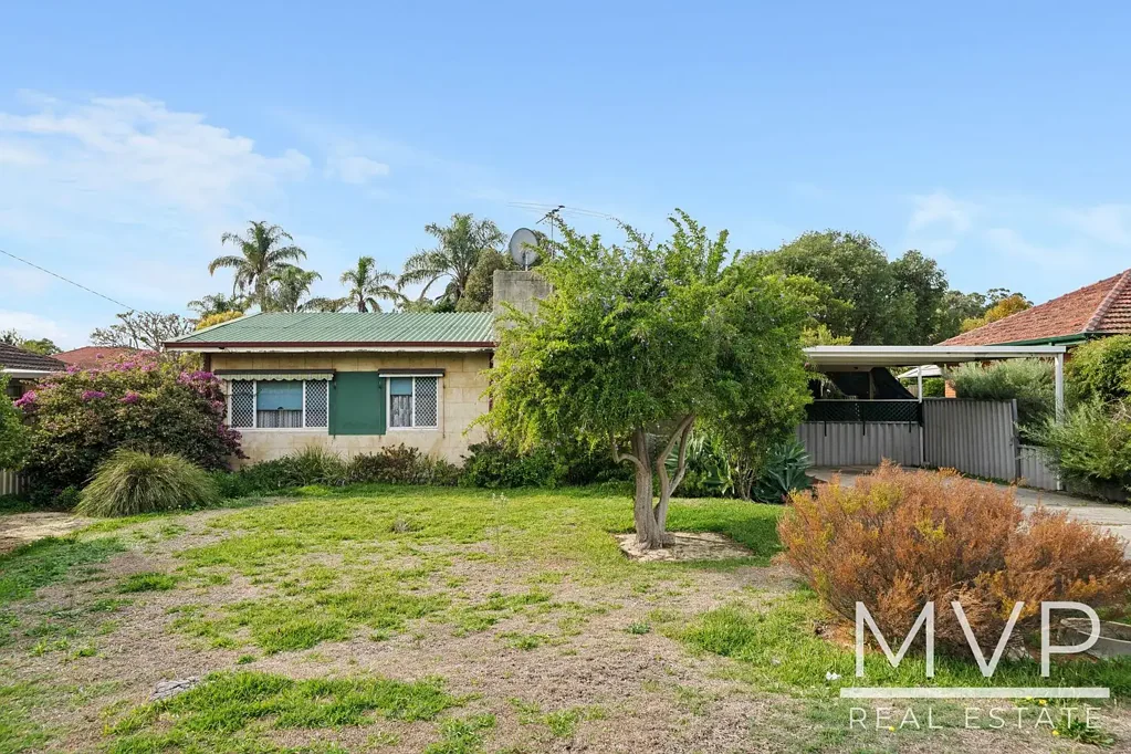 Coolbellup 3 Bedroom Renovators & Developers Alert - Retain & Subdivide Potential on 809sqm!!