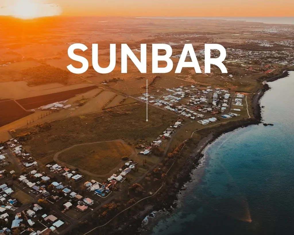 Elliott Heads Welcome to Sunbar.