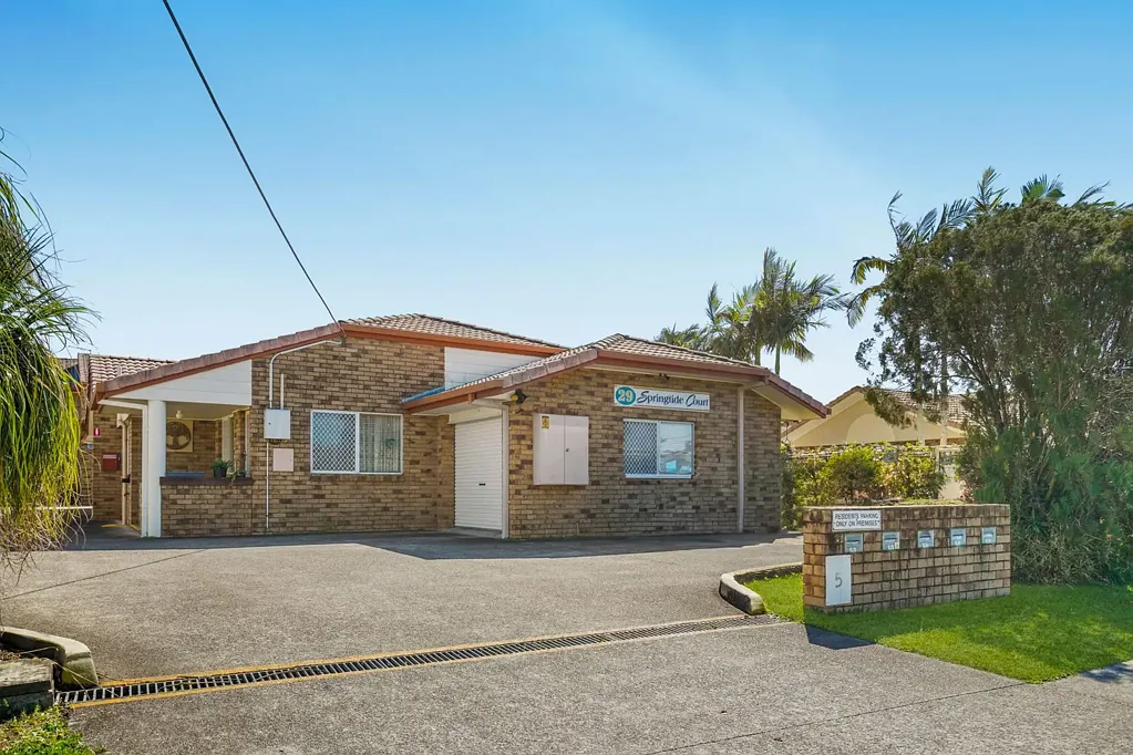Kippa-Ring 2 Bedroom STYLISH SECURE & CONVENIENT TOWNHOUSE LIVING