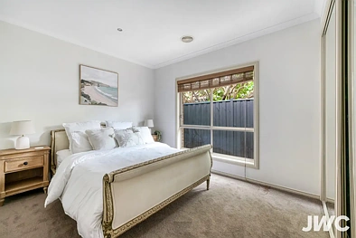 ਬੈੱਡਰੂਮ - 19 Barton Drive, Sandhurst, VIC 3977