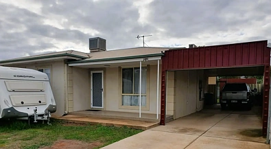 Whyalla Norrie 3房  4 BRMS OR 3 BRMS AND TWO INDOOR LIVING AREAS