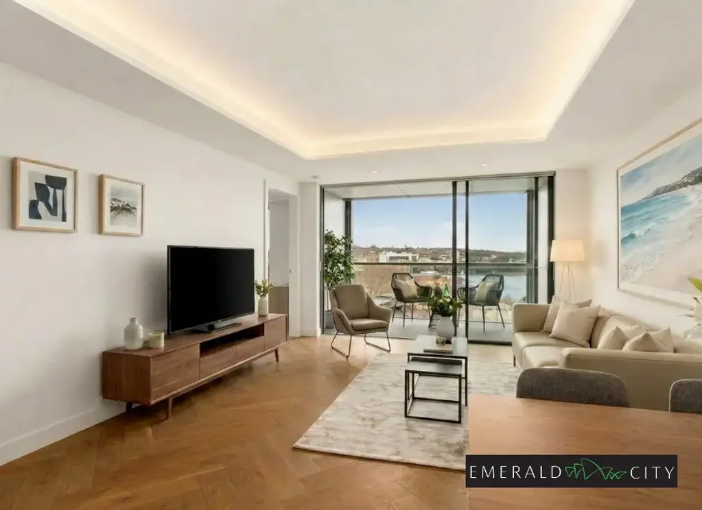 Milsons Point 2 Bedroom More Time for Living, with the Harbour as Your Backdrop