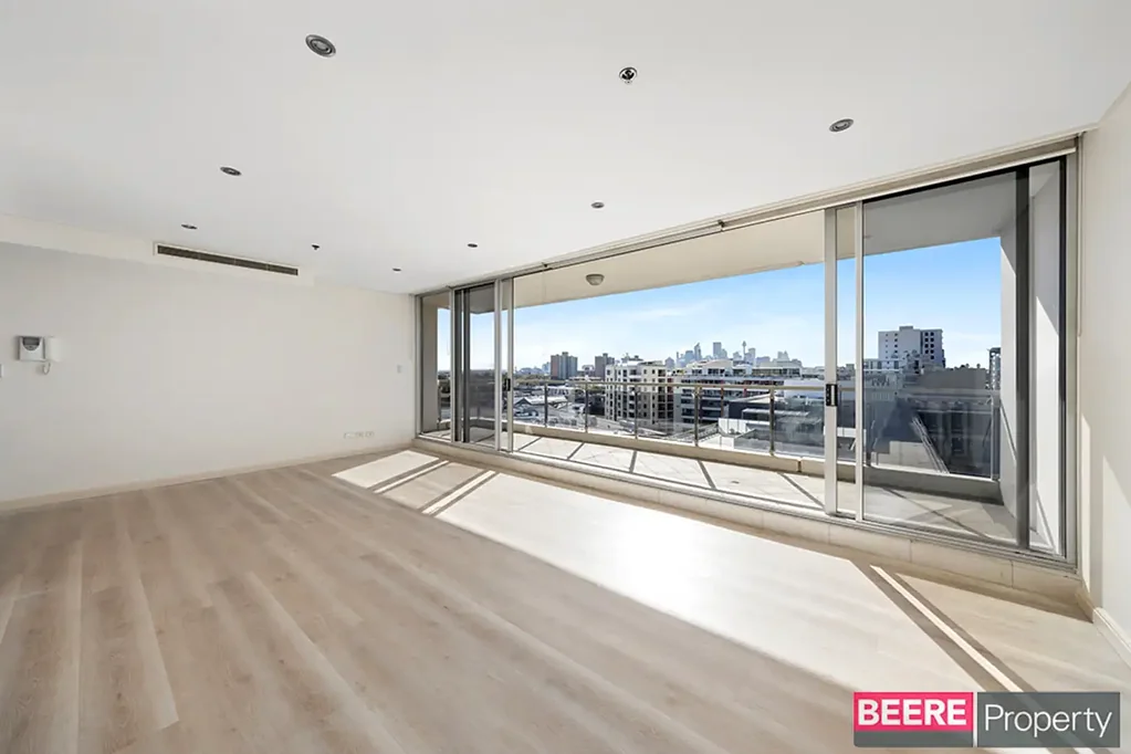 New Paint & New Floorboards, with Incredible District Views