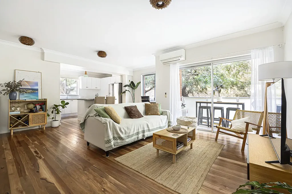 Bondi 2 Bedroom A Hidden Coastal Retreat, Moments from Bondi & Tamarama