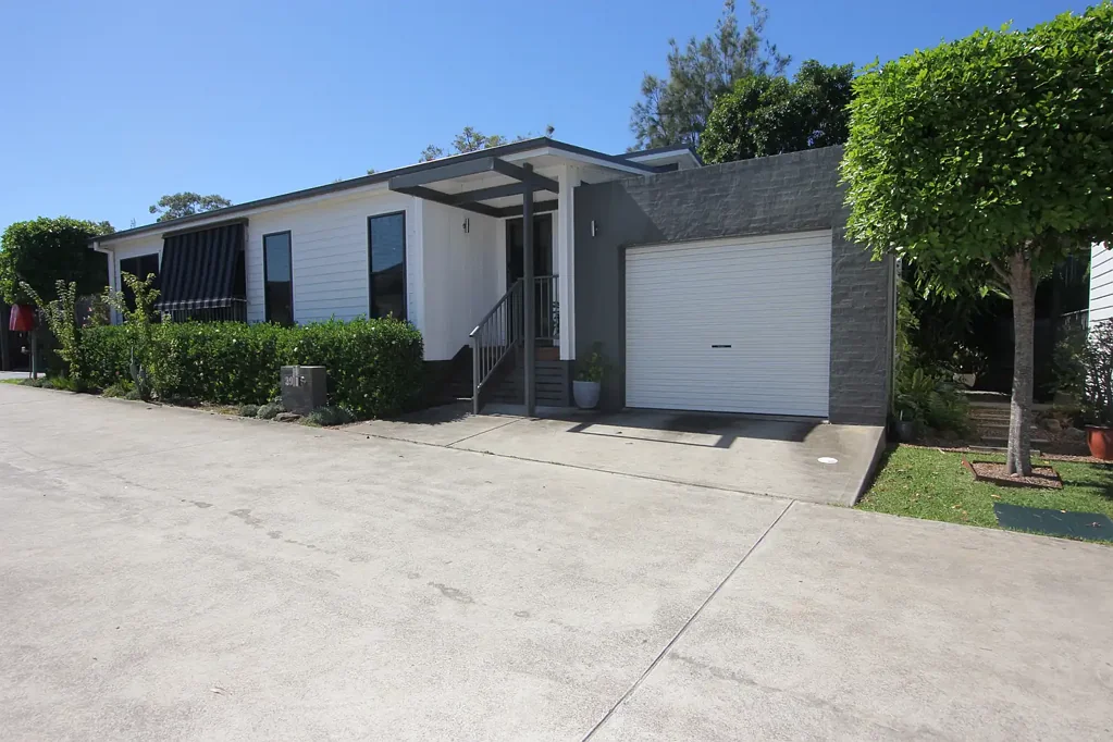 Green Point 2房  Immaculate Home with Wow Factor !!