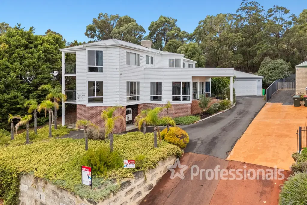15 Trinity Rise, College Grove, WA 6230