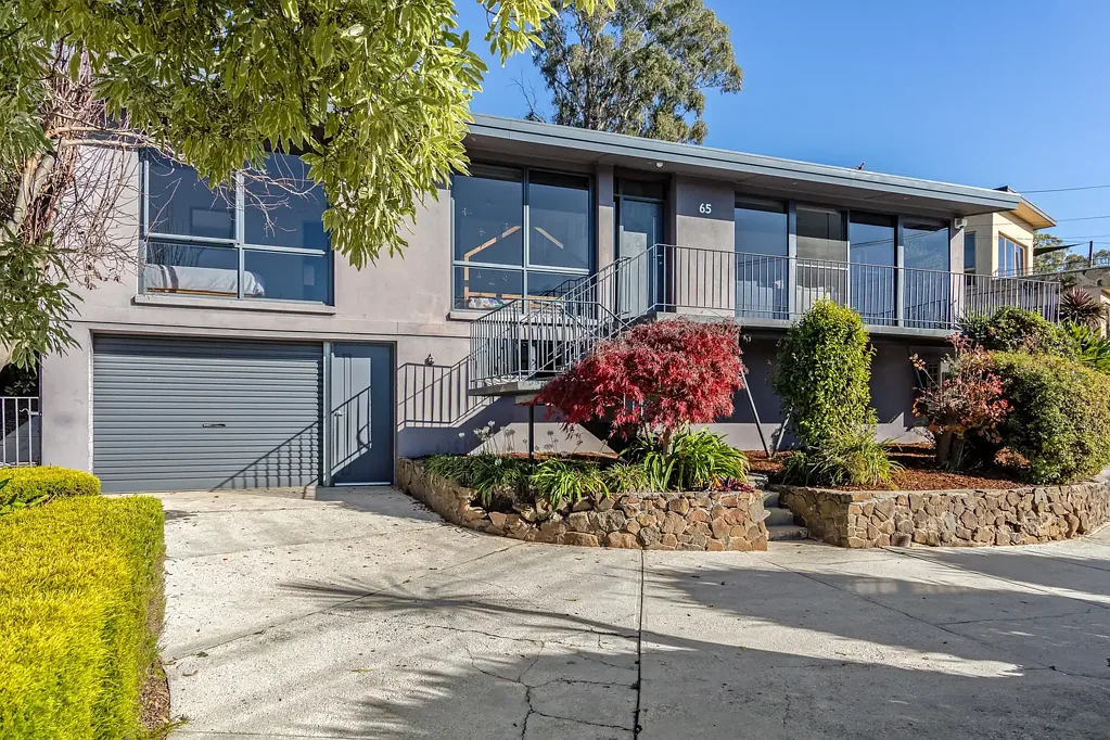 West Launceston 3Kwarto Family spaces with soul, style and sensational sights
