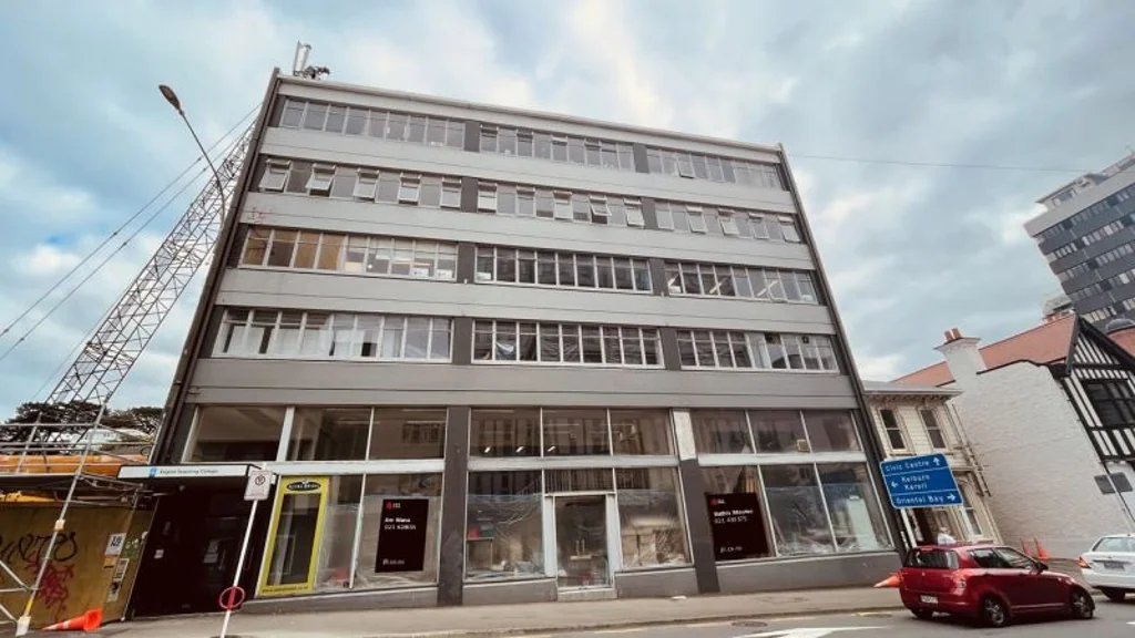 Te Aro Last office Space in this Building