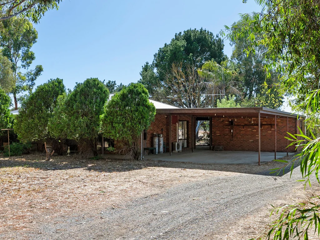 14 Hossack Road, Baddaginnie, VIC 3670