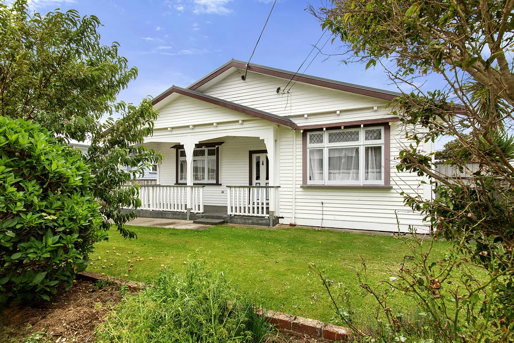 Petone 3房  Worth waiting for - wants sold.