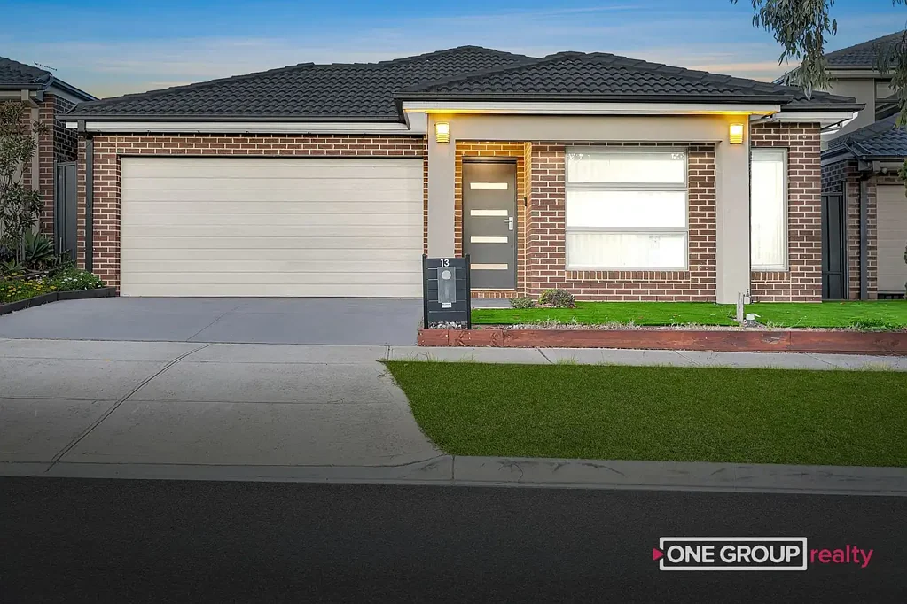 Spacious, Stylish & Ideally Located in the heart of Mernda!