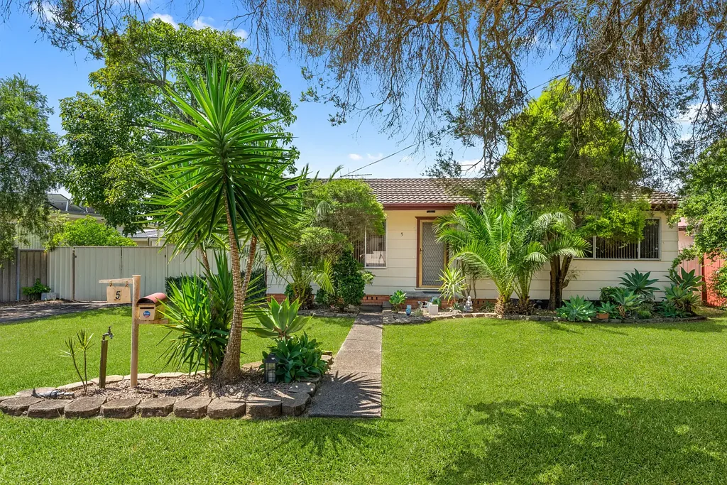 5 Denzil Avenue, St Clair, NSW 2759