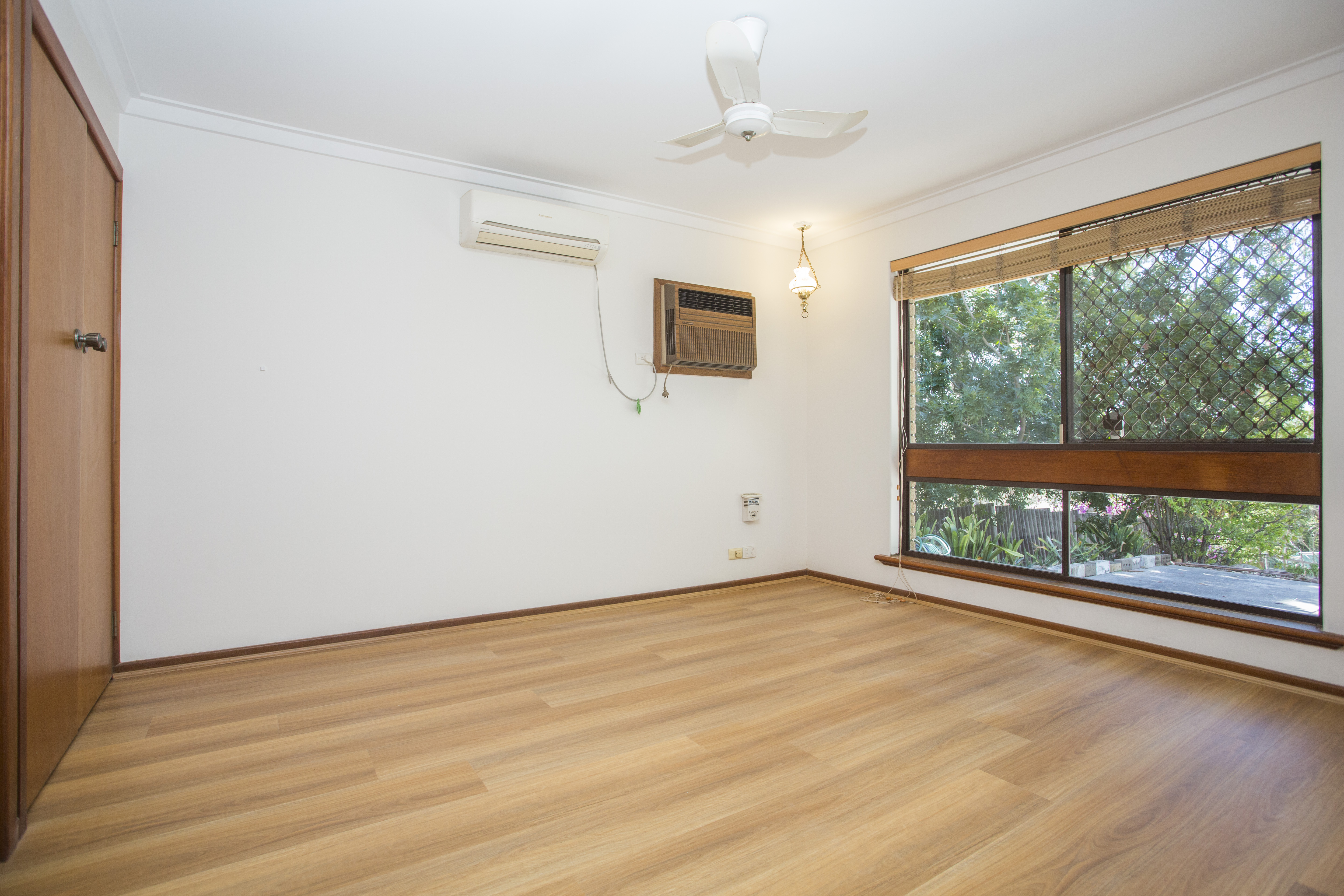 28 CANDELORO RD, CANNING VALE WA 6155, 0部屋, 0バスルーム, House