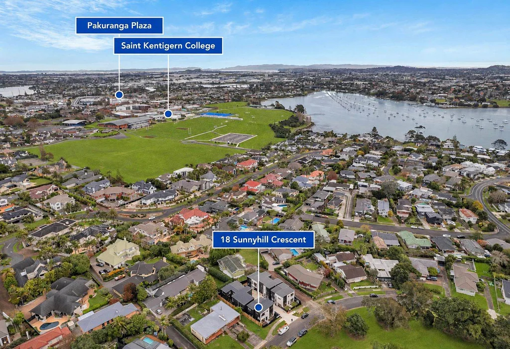 Sunnyhills 3房  Brand-New Reserve Front Living in Sunnyhills