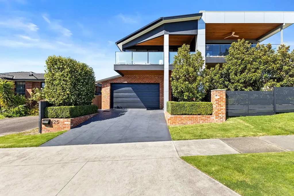 Traralgon 3部屋 Walk to Everything — Spacious, Stylish & Perfectly Positioned
