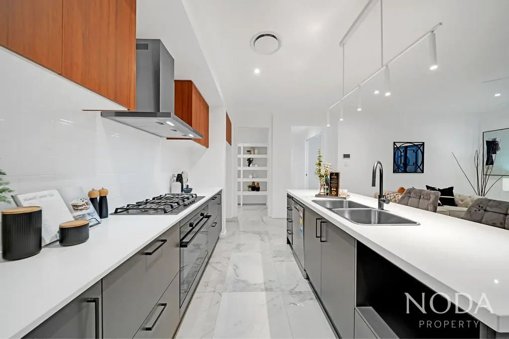 37 Treadwell Road, White Rock, QLD 4306