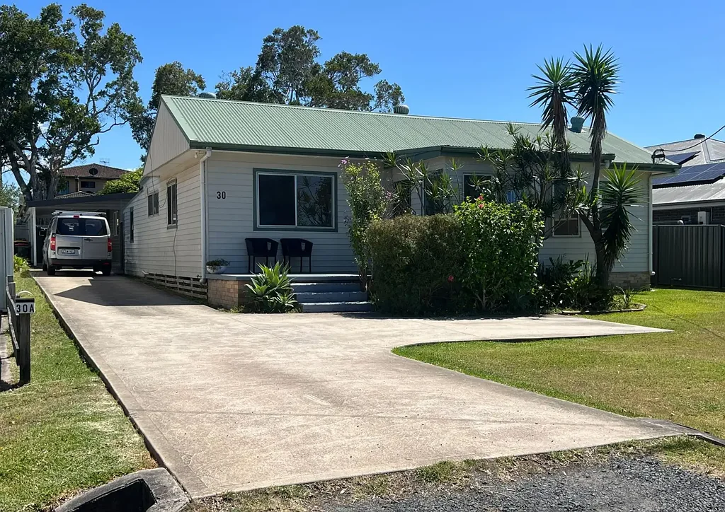 Long Jetty 6ਬੈੱਡਰੂਮ Eastside Investor Clearance - Dual Income - Immediate Sale Required.