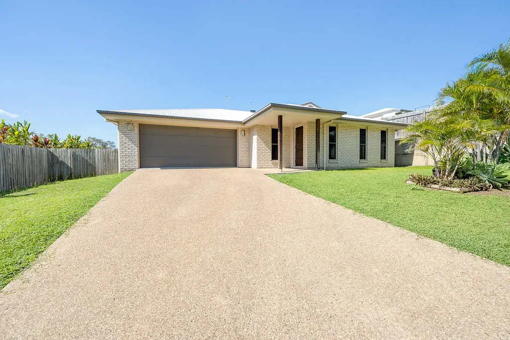 12 Deveney Dr, Kirkwood, QLD 4680