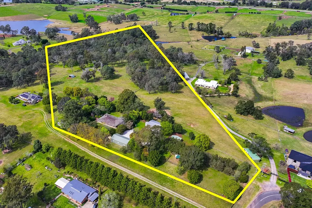 Belimbla Park 3Kwarto Lifestyle Acreage with Views & Potential on 19.37 Acres*