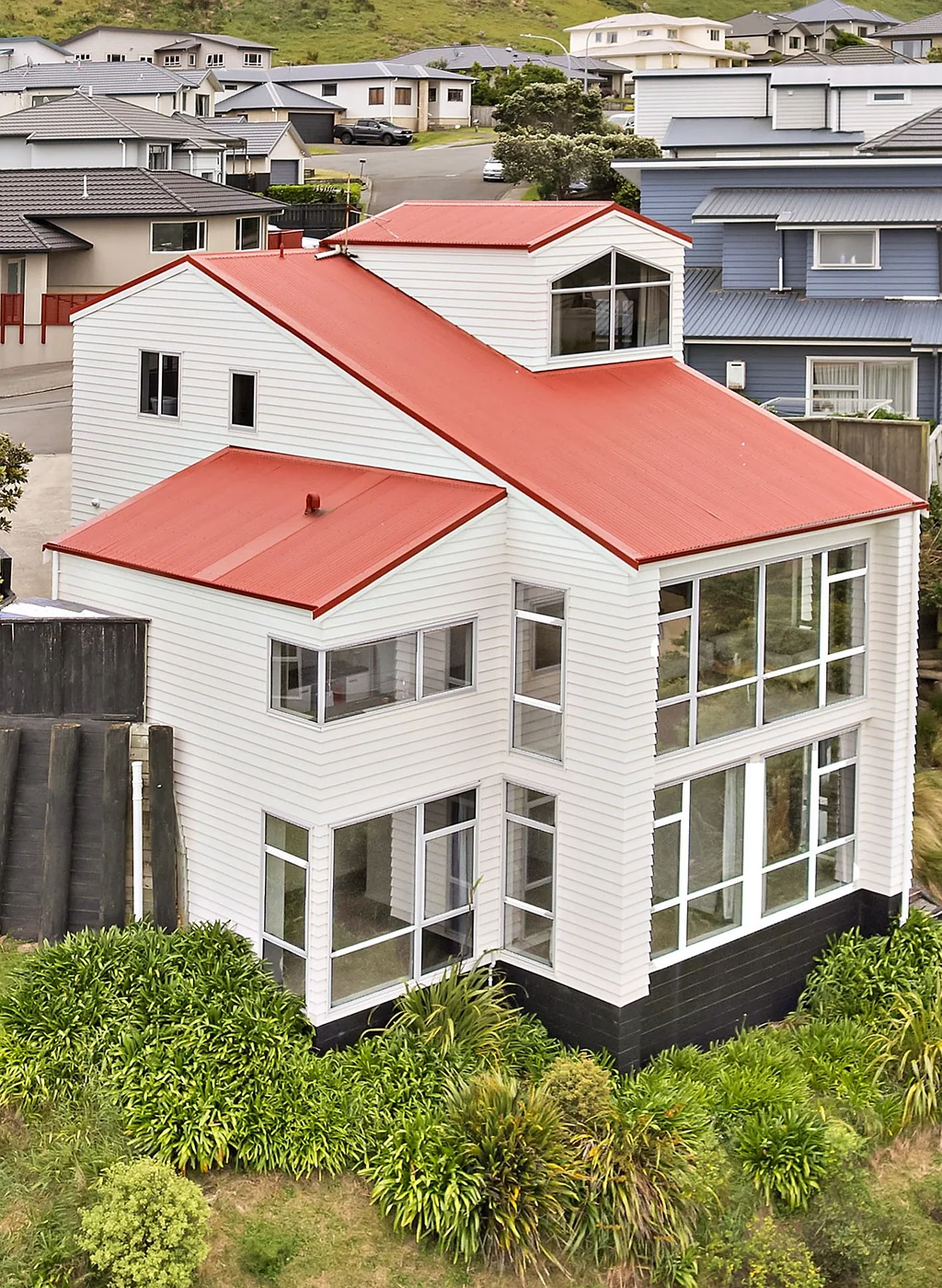 Churton Park 4房  Versatile Living with Options to Suit.