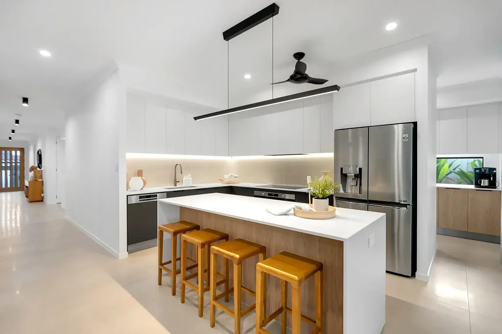 Smithfield 4Kwarto Luxury Family Home with Seamless Indoor-Outdoor Living