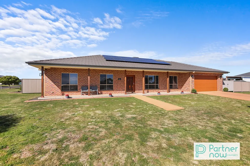 Tamworth 4બેડરૂમ Contemporary Style with a Relaxed Family Feel