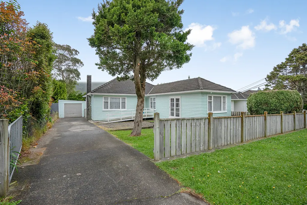 162 Wellington Road, Wainuiomata, Lower Hutt, Wellington