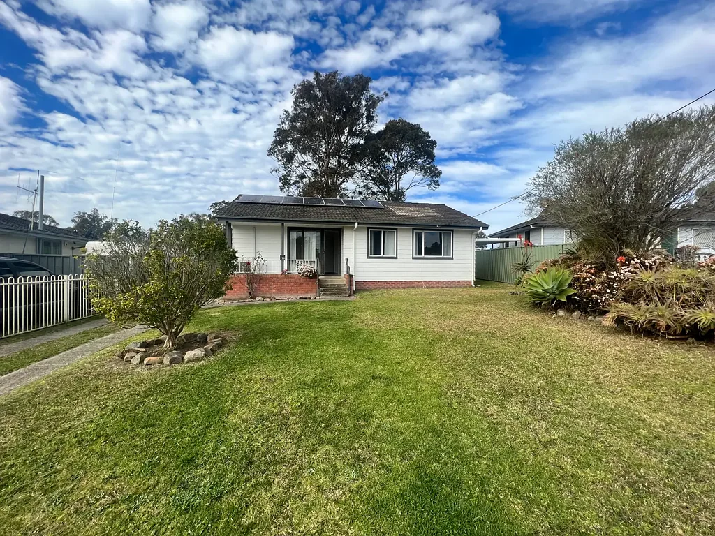 3 Bedroom Home with Large Backyard