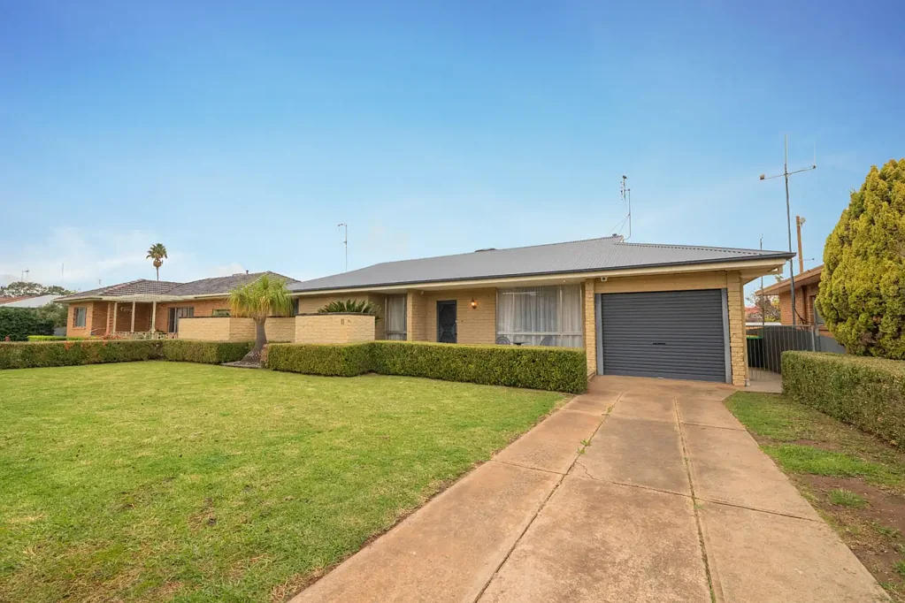 Parkes 3房  Easy Living Starts Here