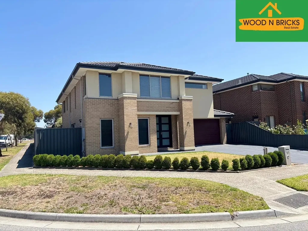 Stylish and Spacious Home in Cranbourne West