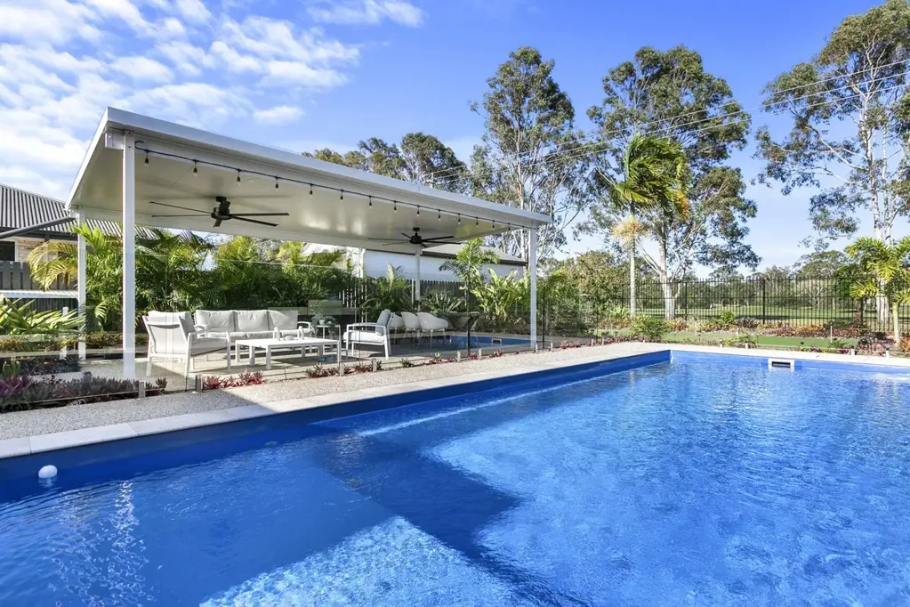 21 Bowerbird Avenue, Eli Waters, QLD 4655