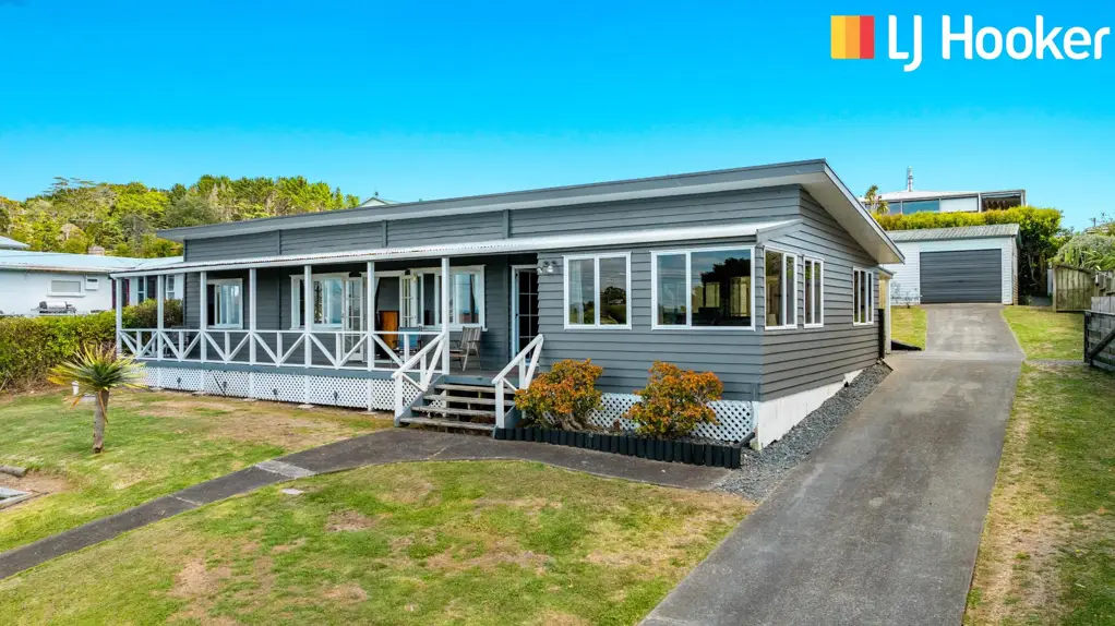 Leigh 4બેડરૂમ Charming Coastal Village Home