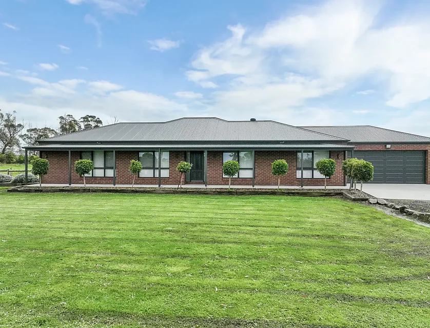 9 Alexanders Road, Elingamite, VIC 3266, 4房, 2浴, Lifestyle Property