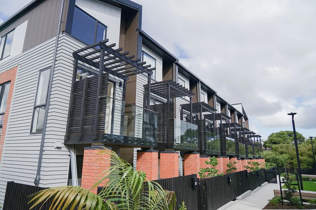 This modern townhouse offers three bedrooms, a study room, 2.5 bathrooms.