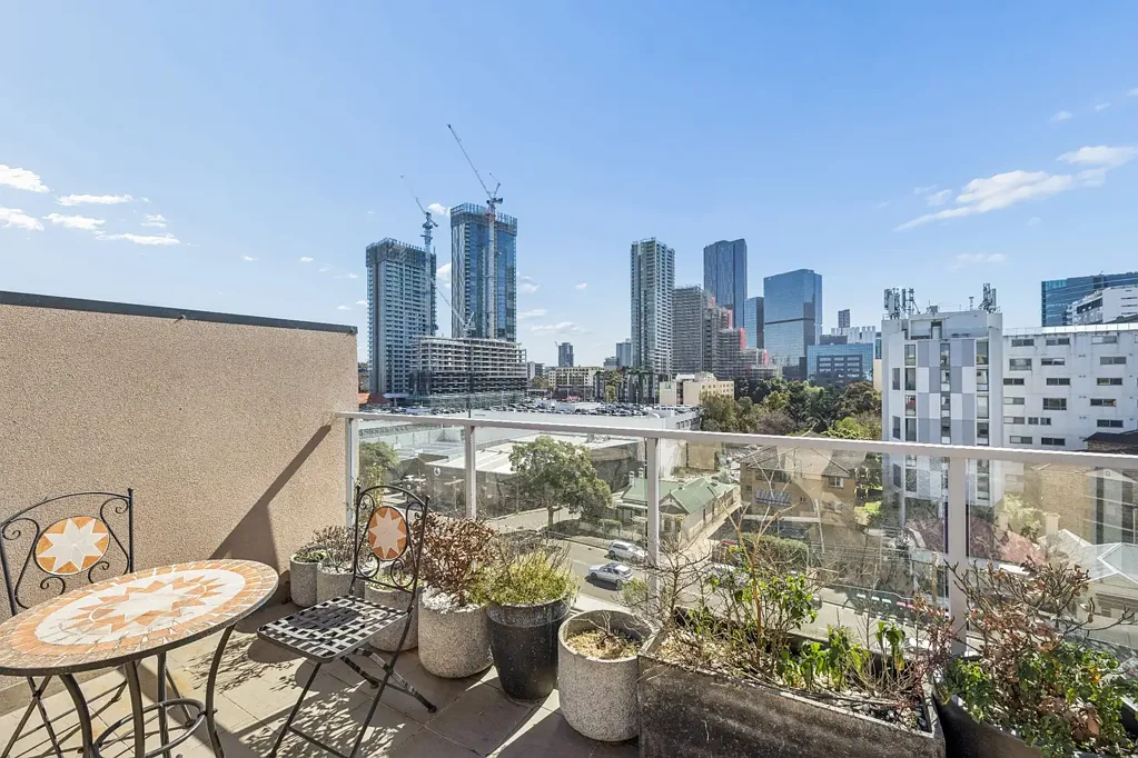 Parramatta 2Kwarto Stylish Apartment with Parramatta CBD Skyline Views
