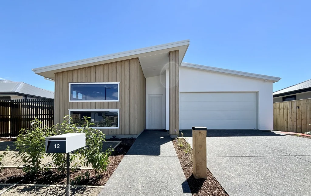 4 bedroom home in Arbor Green