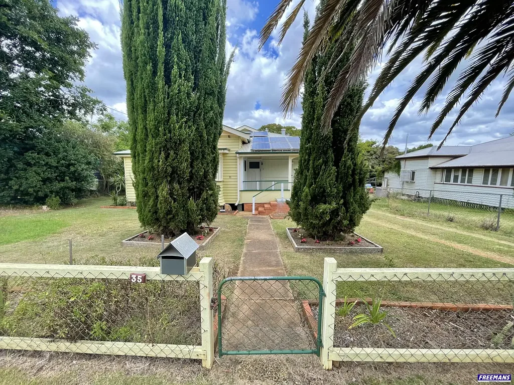 LOVELY CHARACTER HOME