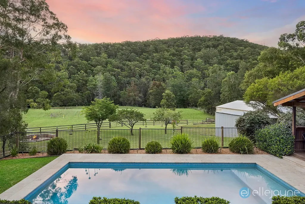 2242 Wollombi Road, Sweetmans Creek, NSW 2325