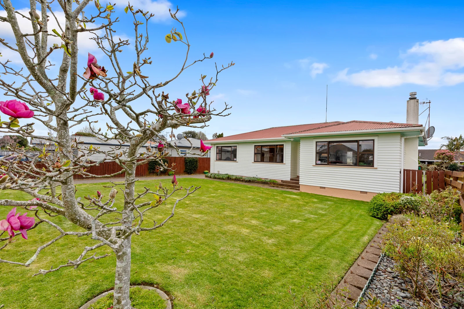 Greerton 3Zimmer Happy Living Starts Here!