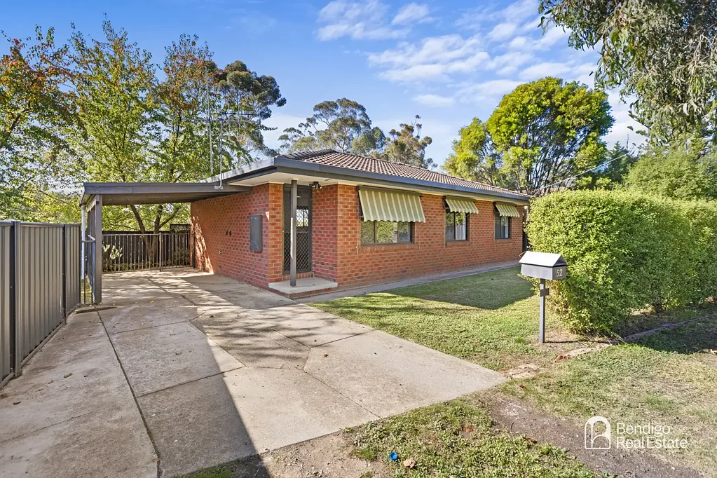 TWO-BEDROOM HOME WITH CENTRAL COOLING IN GOLDEN SQUARE