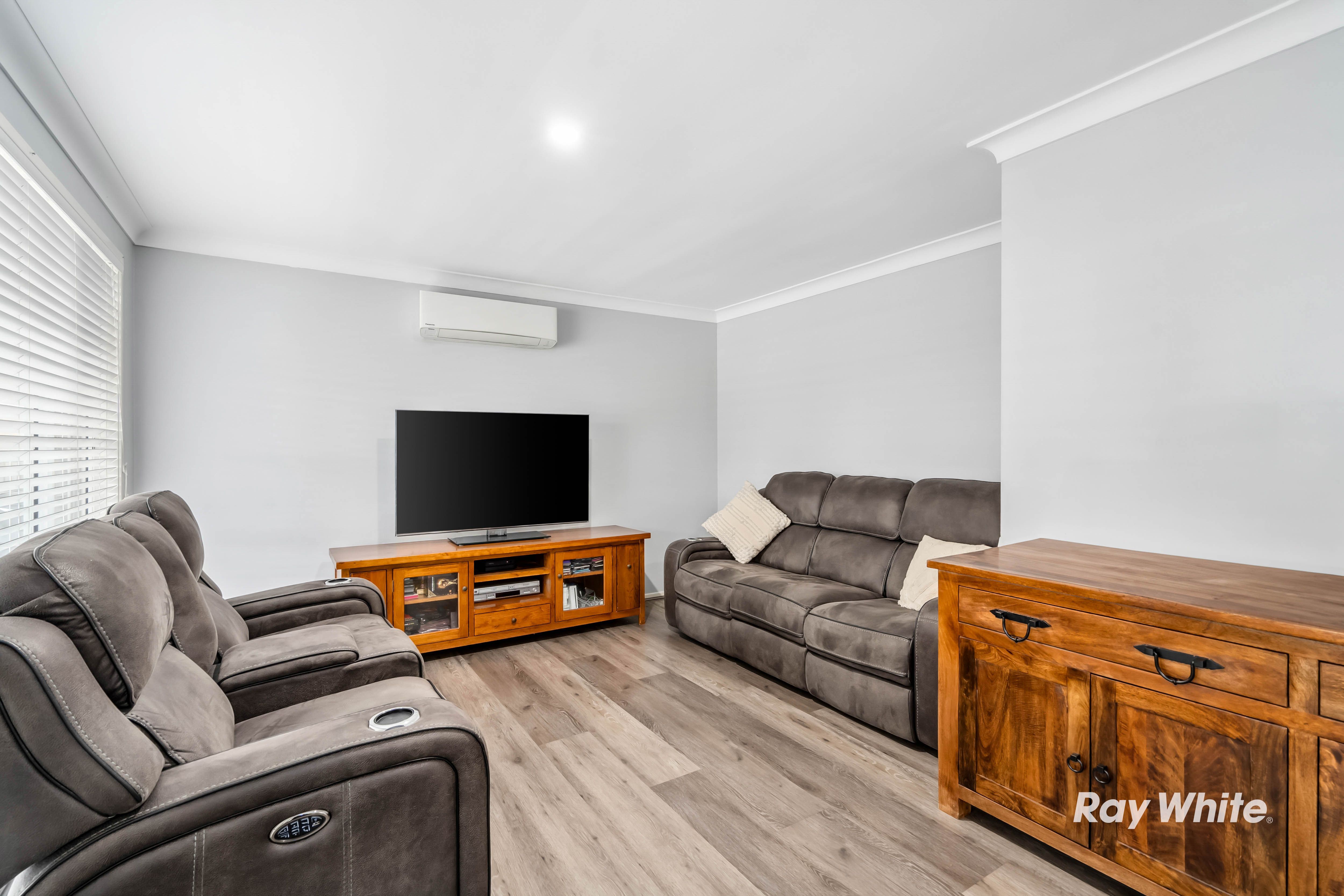 19 WINTEN DR, GLENDENNING NSW 2761, 0 રૂમ, 0 બાથરૂમ, House